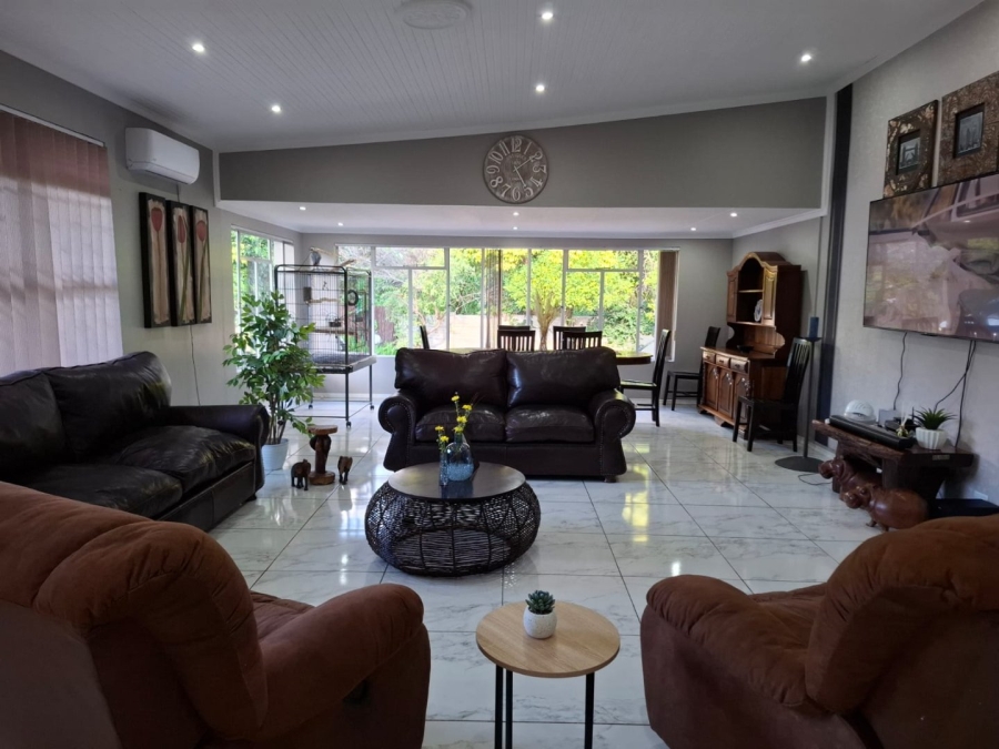 4 Bedroom Property for Sale in Fichardt Park Free State